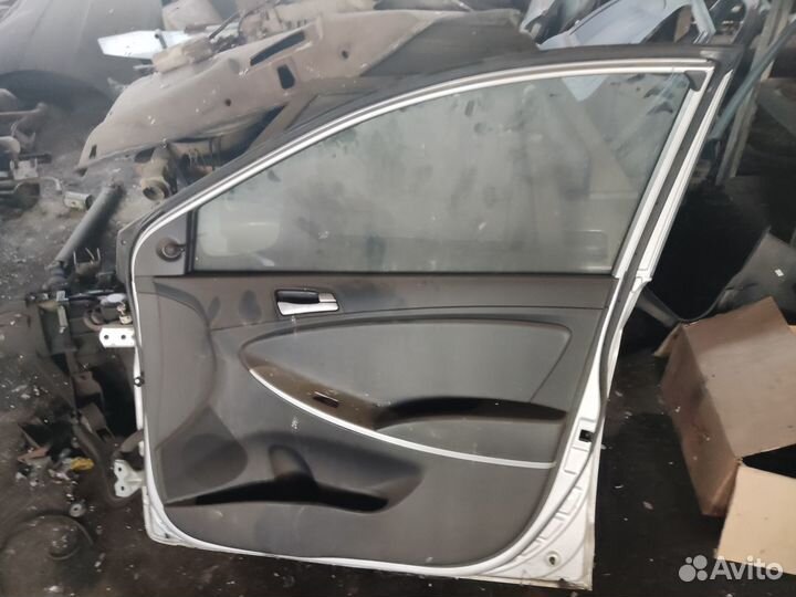 Дверь передняя правая Hyundai Solaris 1 sthns10401