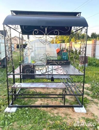 Мангал с печкой и крышей