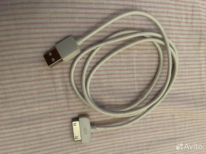 Кабель Apple 30-pin to USB Cable