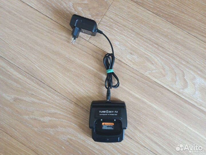 Зарядное для рации turbo sky t-3, Motorola