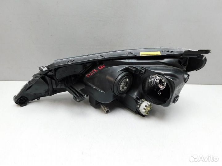 Фара правая Toyota RAV4