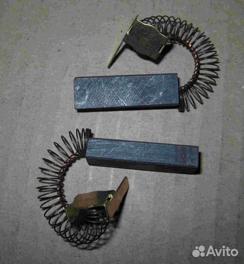 Щетка угольная 6,5х10х32 (на двигатель пылесоса