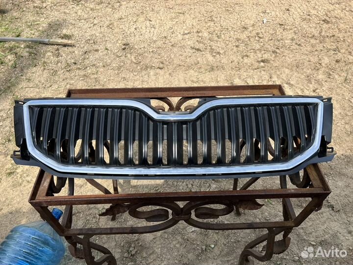 Решетка радиатора Skoda Octavia A7