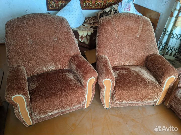 Мягкая мебель 15.000