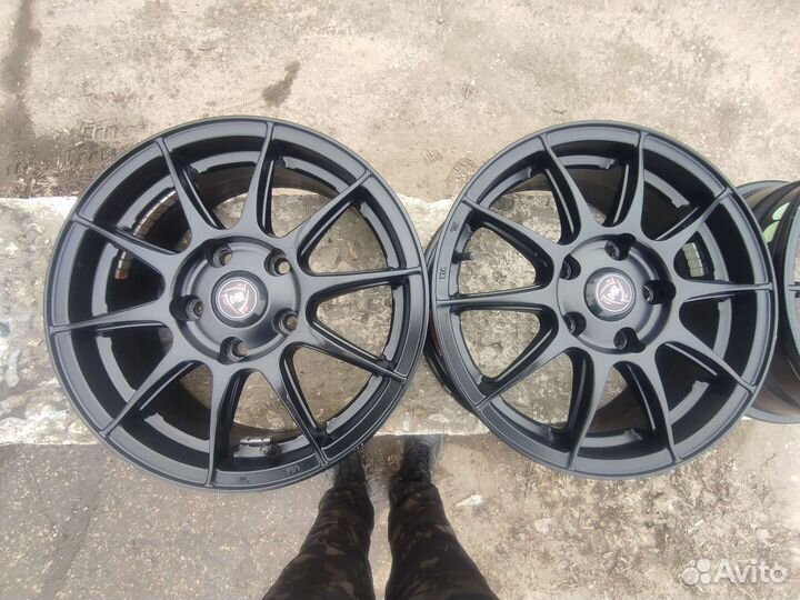 Диски r15 5x112 VAG VW черные спицы