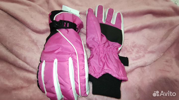 Перчатки женские лыжные