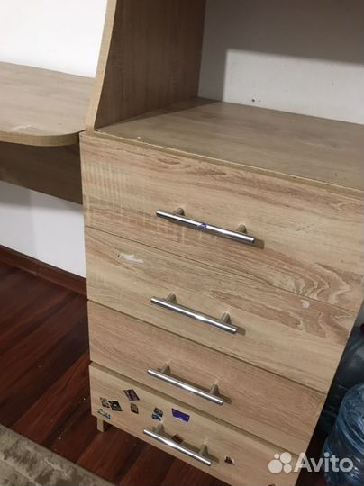 Письменный стол