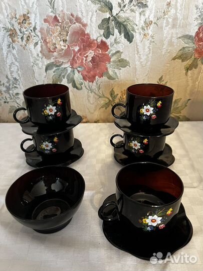 Сервиз чайный, вазочки маленькие