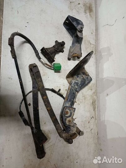 Механизм сдвижной двери Додж Караван 4