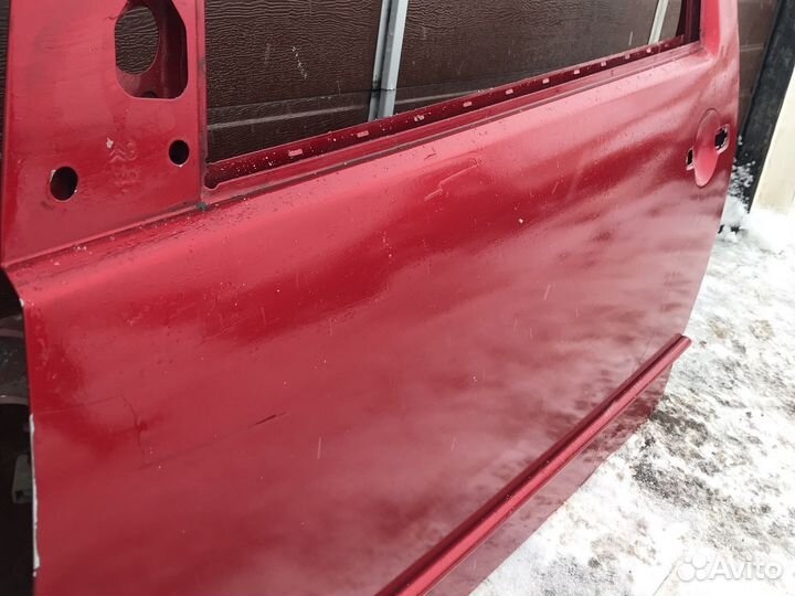 Дверь передняя левая Ситроен С2
