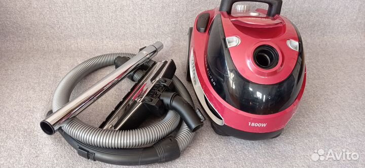 Пылесос Shivaki Typhoon аквафильтр