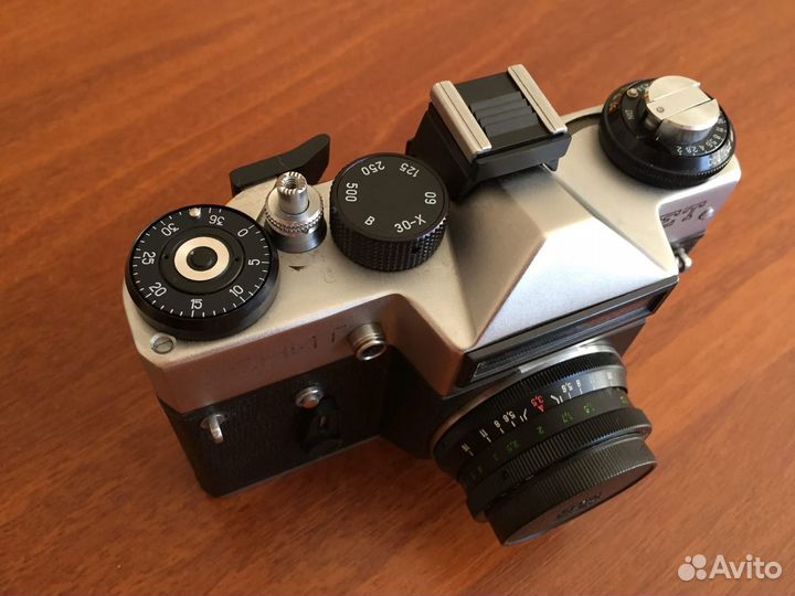 Продам Фотоаппарат Зенит ет