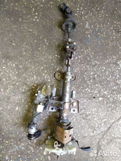 Рулевая колонка с замком зажигания Toyota Crown