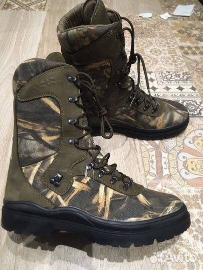 Продаю берцы