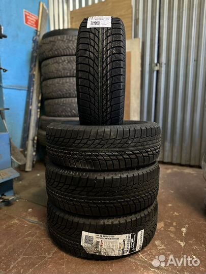 Kumho WinterCraft Ice Wi51 205/55 R16