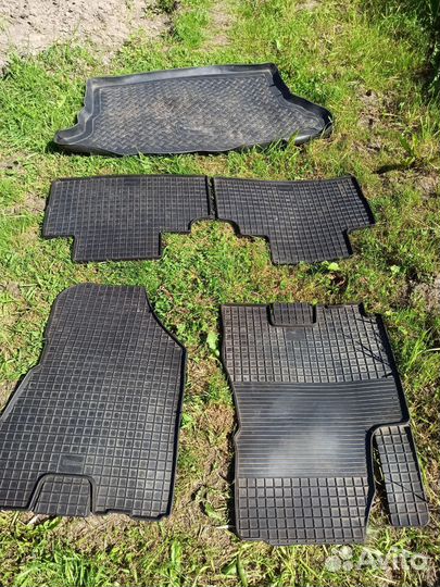 Коврики в Hyundai Tucson 2004-2010