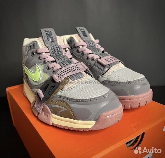 Кроссовки Nike air trainer 1 sp