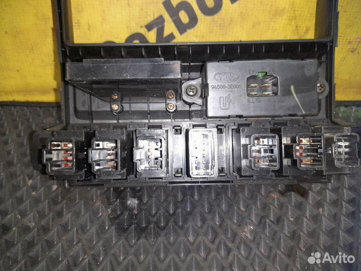 Рамка магнитолы Киа Соренто 1