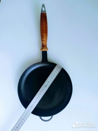 Чугунная сковорода блинная