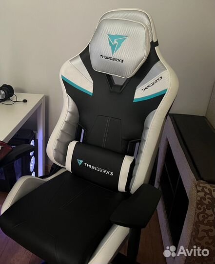 Игровое кресло thunderx3