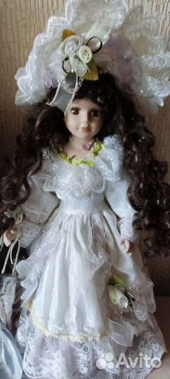 Кукла фарфоровая коллекционная