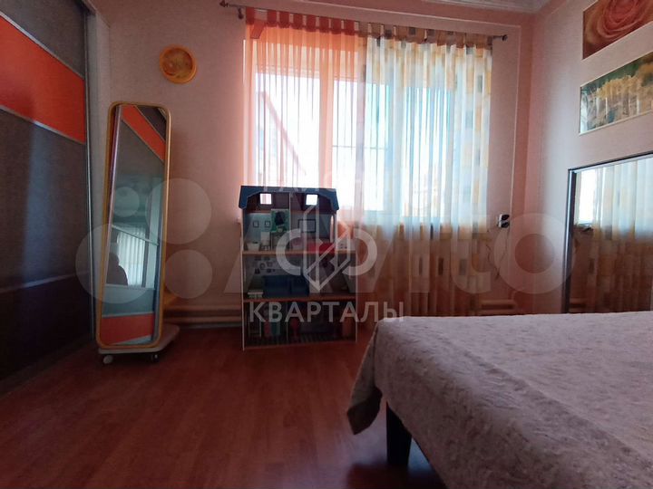 Дом 180 м² на участке 3 сот.