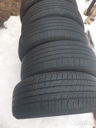 Yokohama Advan db decibel 215/55 R17