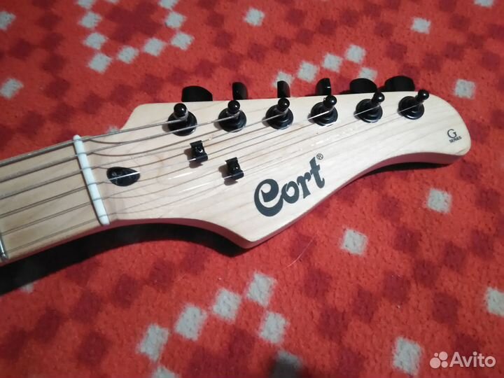 Электрогитара (Cort G100HH )
