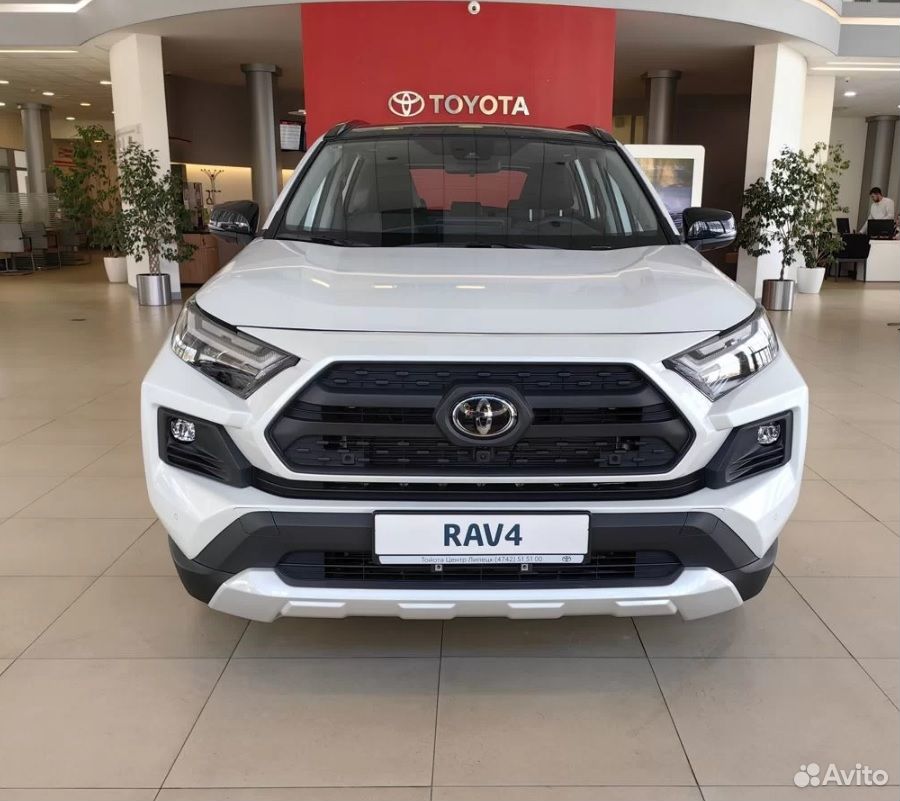 Toyota RAV4 2.0 CVT, 2024