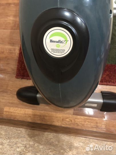 Эллиптический тренежер HouseFit