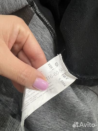 Продаю пакет брендовых вещей на 116 рост девочке