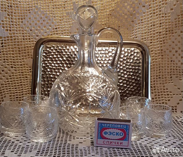 Графин и рюмки,хрусталь