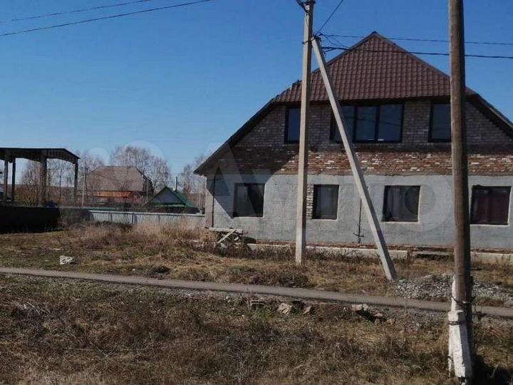 Дом 500 м² на участке 10 сот.