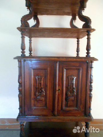 Антикварная этажерка