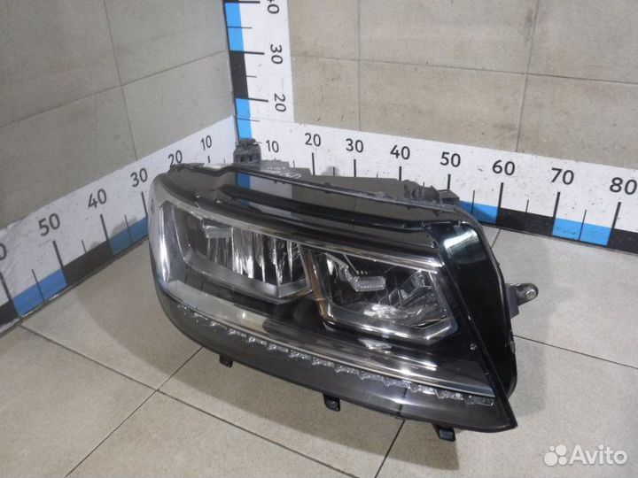 Фара правая Volkswagen Tiguan 2