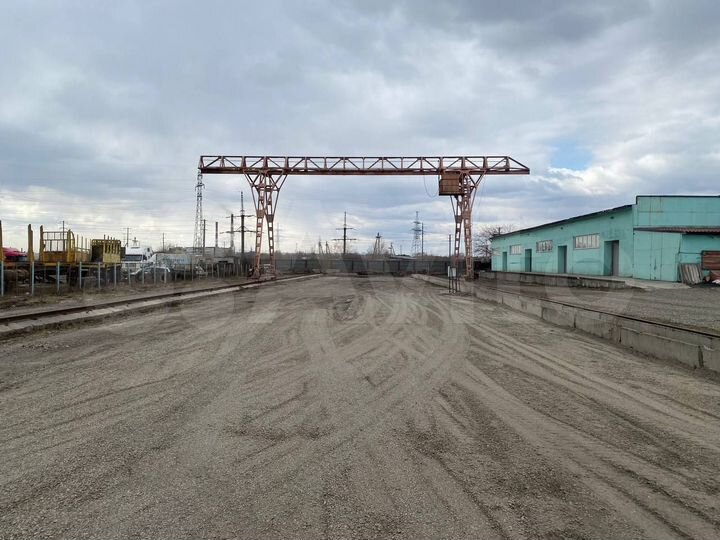 Склад, 1300 м²