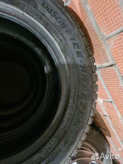 Toyo Observe Ice-Freezer SUV 215/65 R16 98T