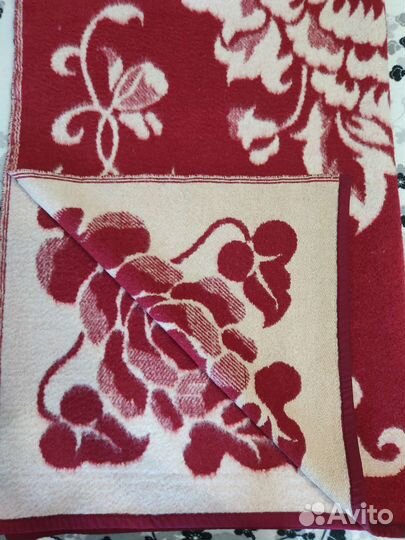 Одеяло из верблюжьей шерсти новое времён СССР