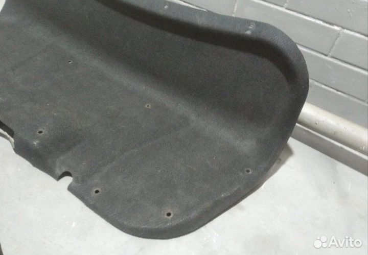 Обшивка крышки багажника задняя Ford Focus 2 седан