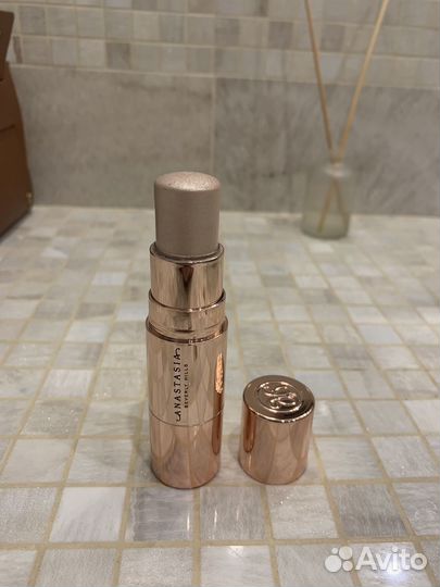 Anastasia beverly hills хайлайтер