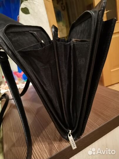 Женский кожаный портфель