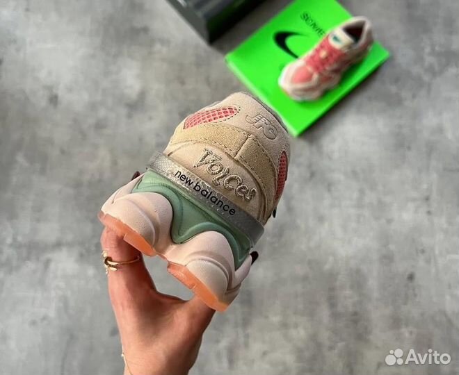 New balance 9060 penny cookie pink