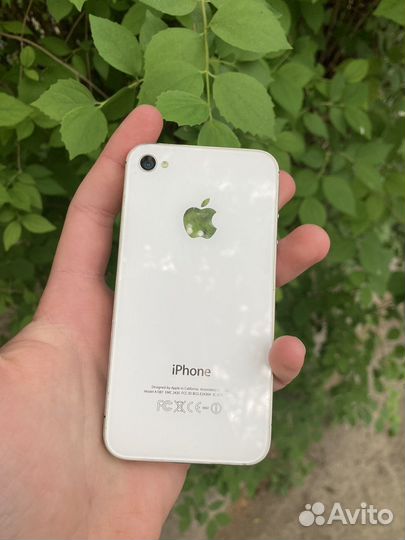 iPhone 4S, 16 ГБ