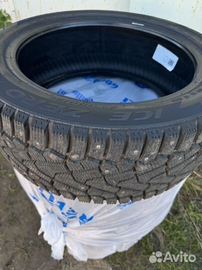 Pirelli Ice Zero 245/45 R18 100H