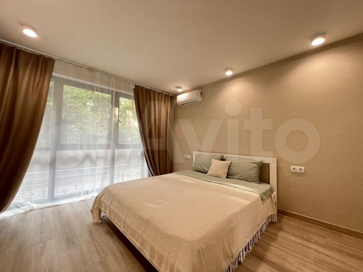 2-к. квартира, 66 м², 1/4 эт.