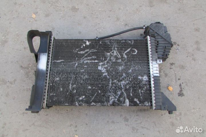 Радиатор охлаждения Mercedes Sprinter W901