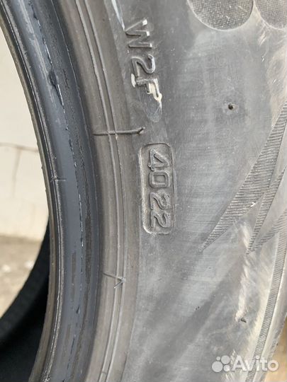 Bridgestone Blizzak LM-005 215/60 R17