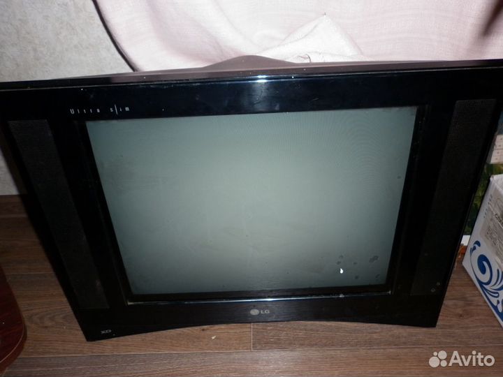 Продам телевизор