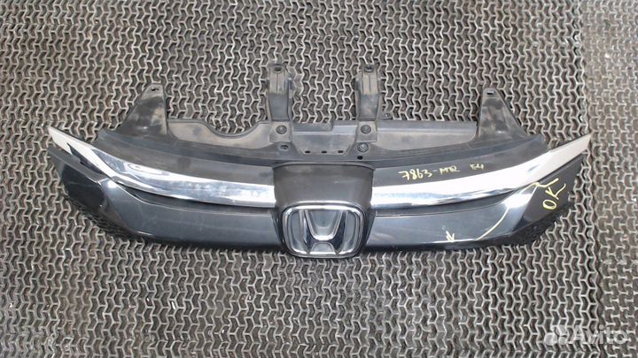 Решетка радиатора Honda CR-V, 2016