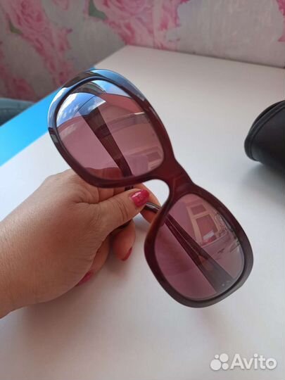 Солнцезащитные очки Moschino оригинал